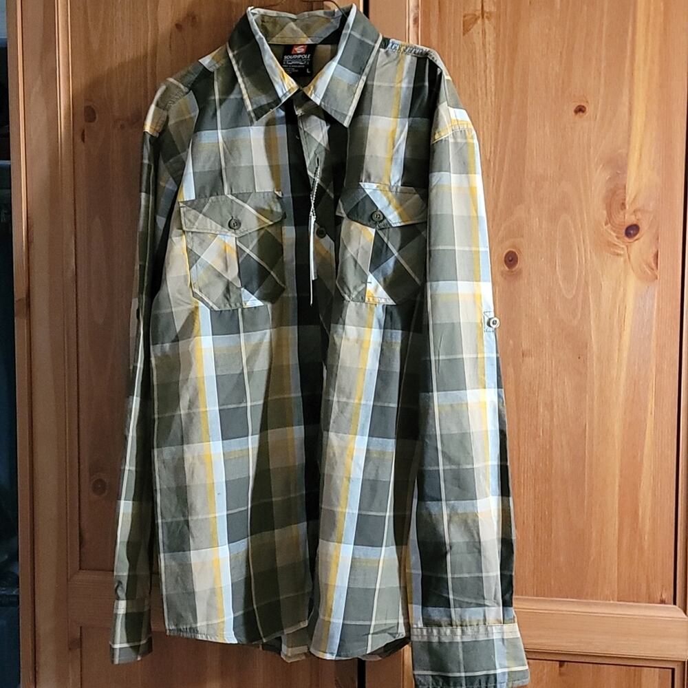 South Pole plaid button down Large NWT